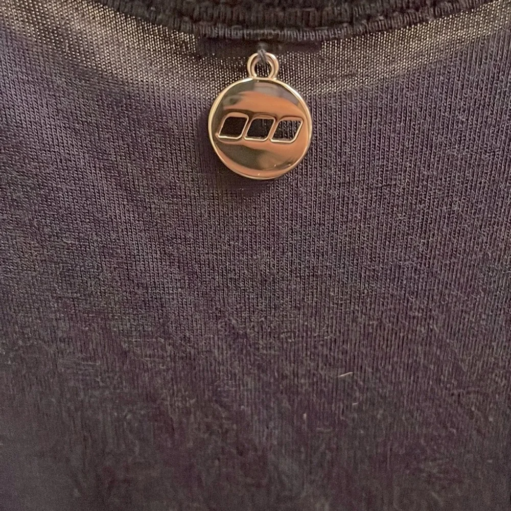 Lorna Jane Always Yoga Navy Tank - Picture 7 of 7